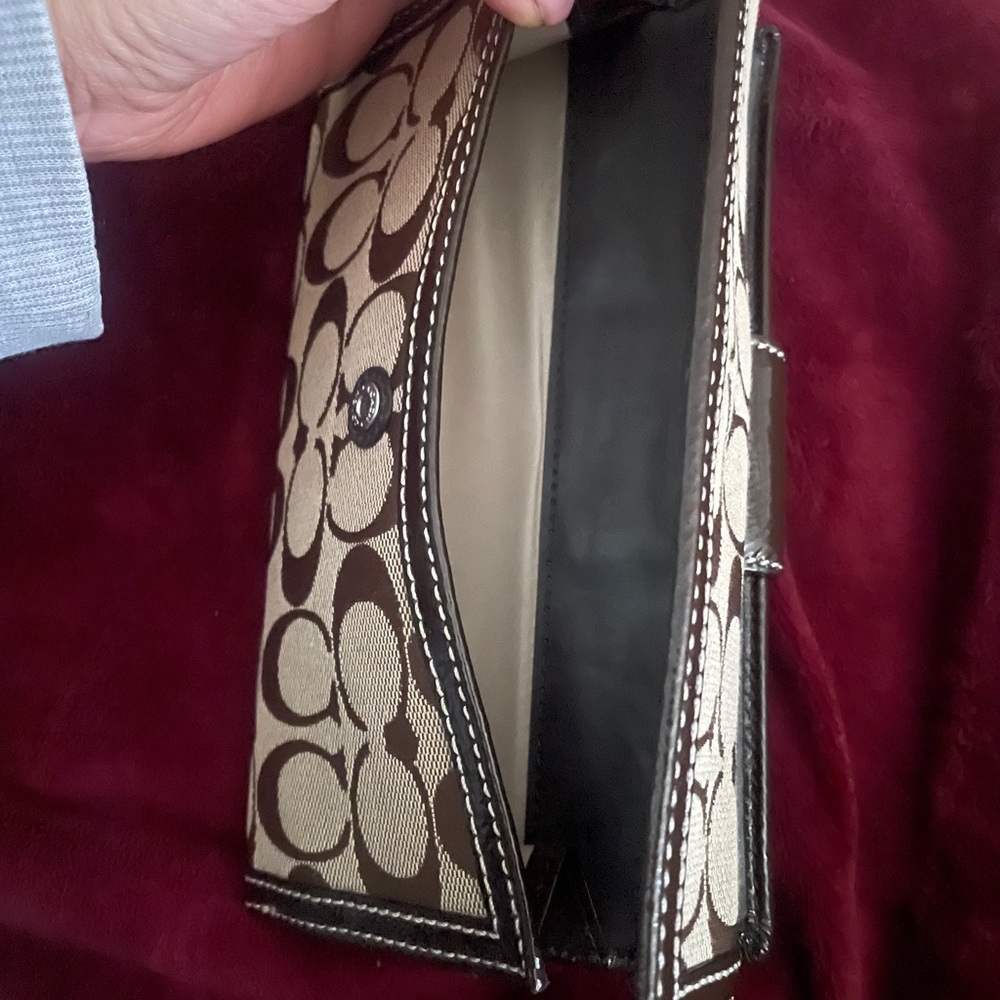 Coach Wallet - Picture 6 of 7